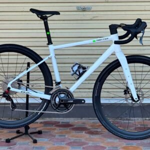 Xe đạp Gravel Twitter G2 Max màu trắng – nhìn ngang